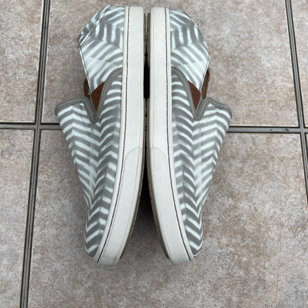 Olukai Pehuea Pa'i - Women's Slip-on Canvas Shoe - Picture 16 of 16